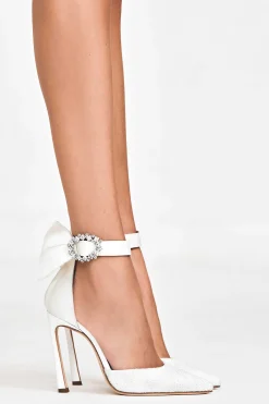 Ariel White 105