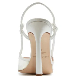 Astrid White 105